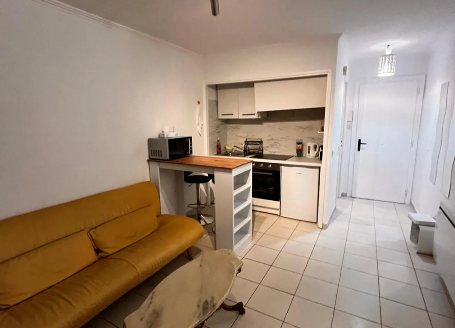 Large Studio In Cannes Near La Croisette And Beach
